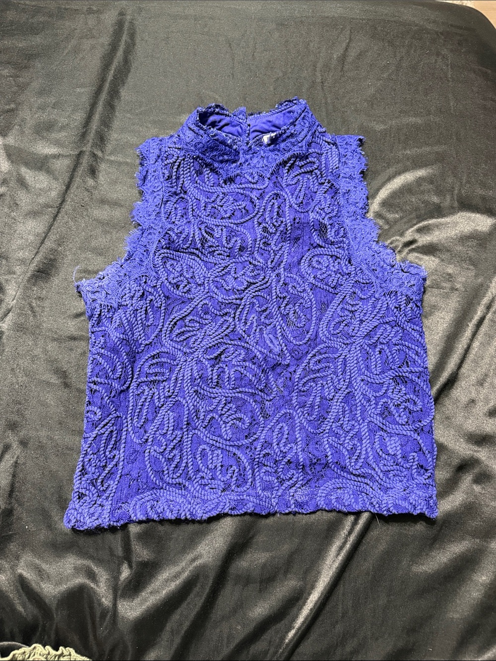 Sleeveless Textured Lace High-Neck Camisole in Royal Blue